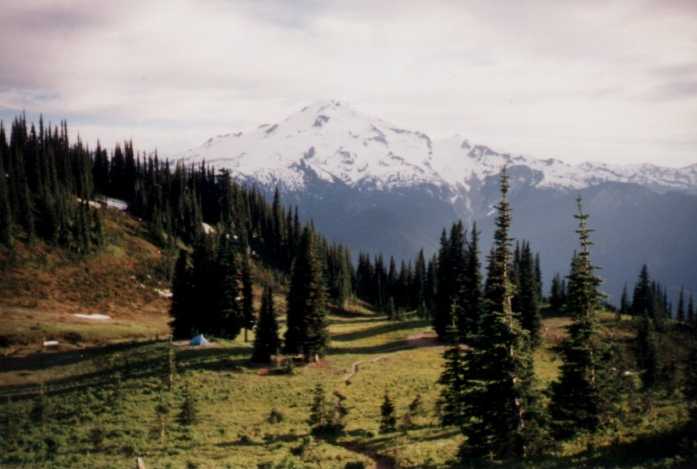 Image Lake Campsite.jpg (30601 bytes)